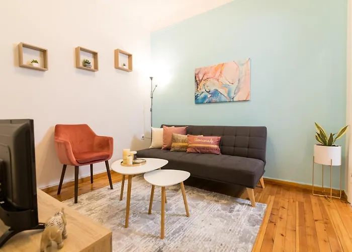 F & B Collection - Flat For 3